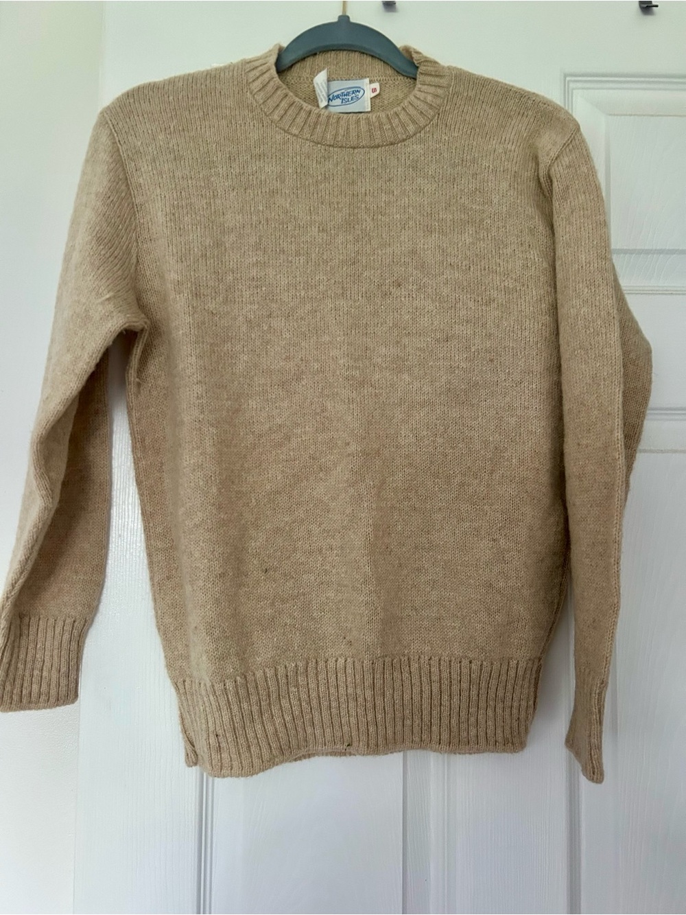 Women’s Sweater Tan Size Small